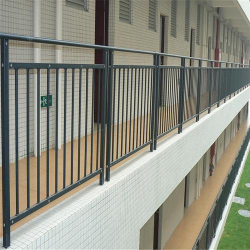 产品目录 建筑和装饰材料 装修设施及施工 护栏 > 工厂直销大连组装式